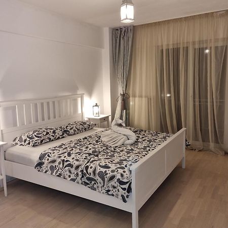 Park Residence 5, 2 Bedroom Apartment 부쿠레슈티 외부 사진