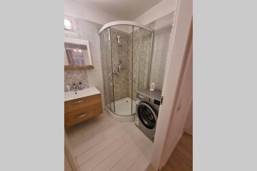 Park Residence 5, 2 Bedroom Apartment 부쿠레슈티 외부 사진